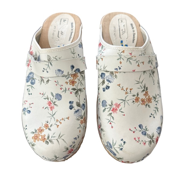 Moheda Swedish Sweden Linnea White Floral Leather Clogs Mules Womens New 40 - Picture 2 of 14